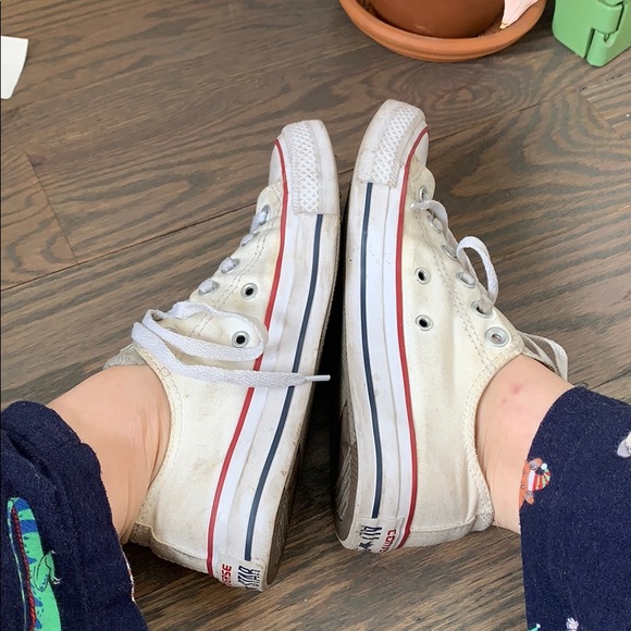 white converse poshmark
